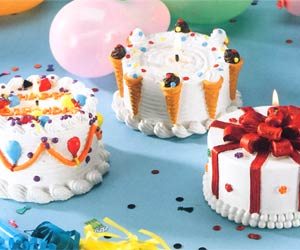 Birthday Cake  Cream Recipe on Birthday Cake Candles Fun Birthday Cake Candles Will Make Your